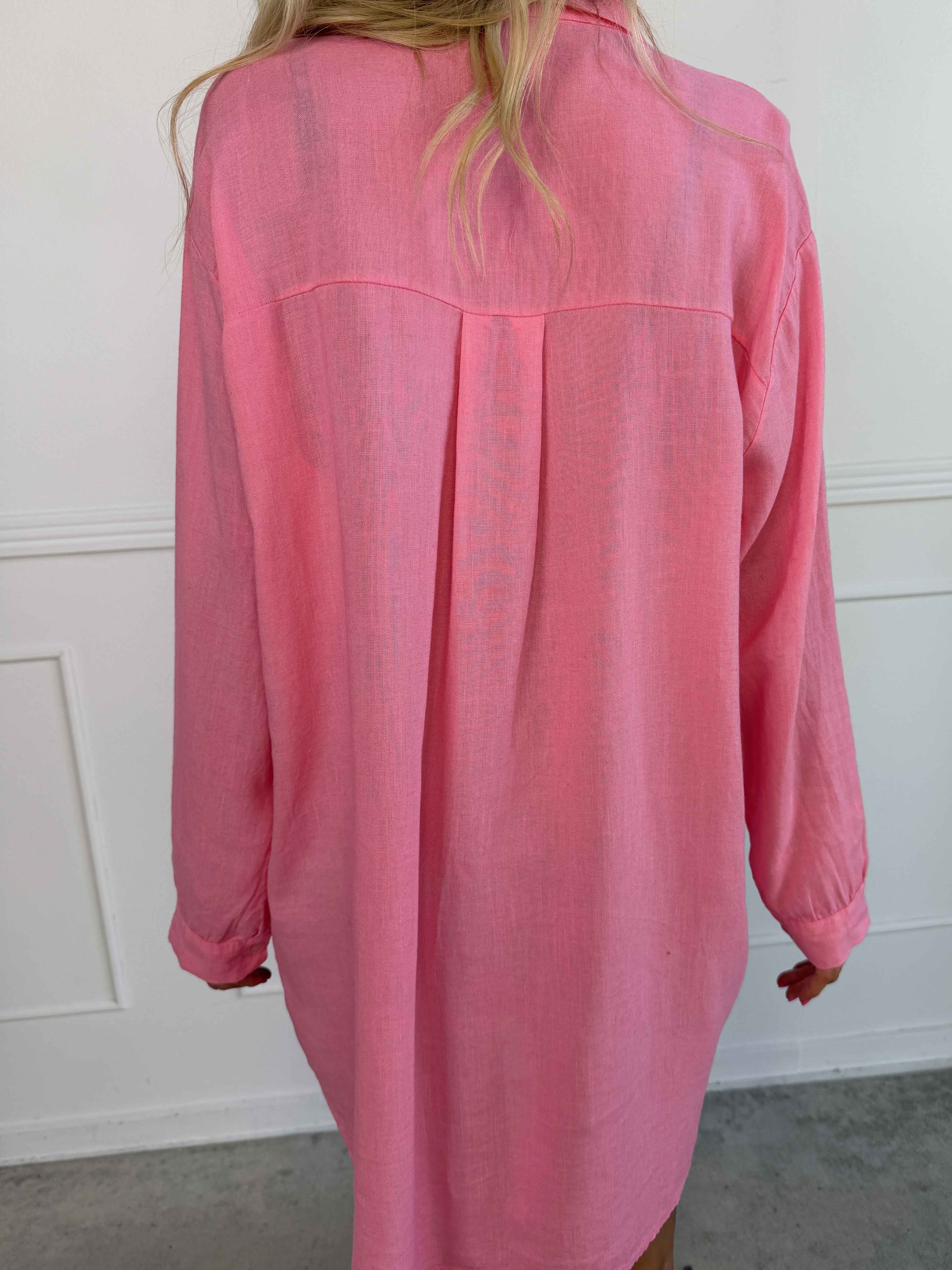 Clara Dress - Plus size skjortekjole i viskose og hør